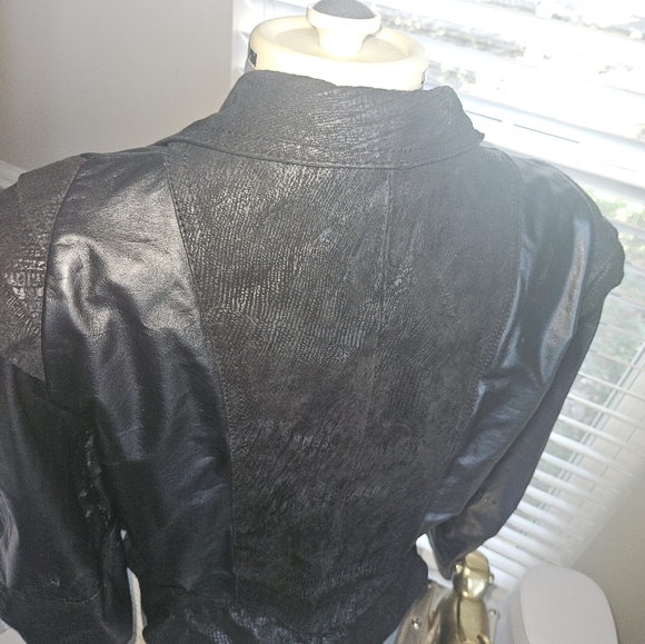 VTG 80's Black Leather jacket - Picture 7 of 11
